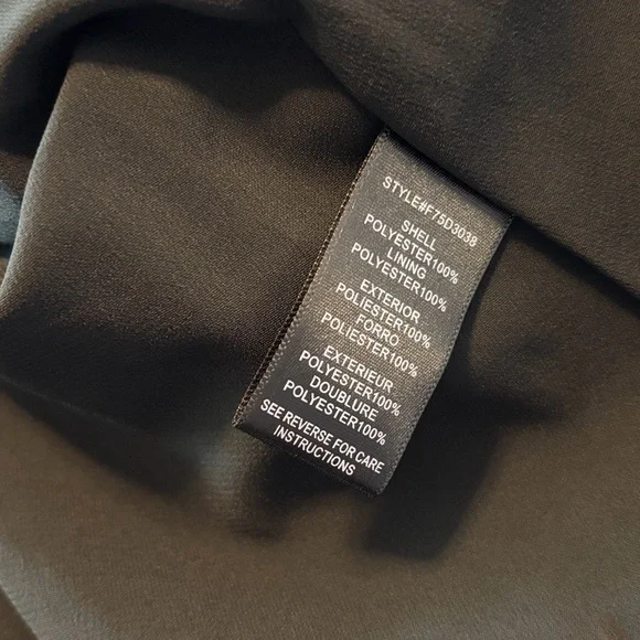 New dress size medium - Picture 6 of 6